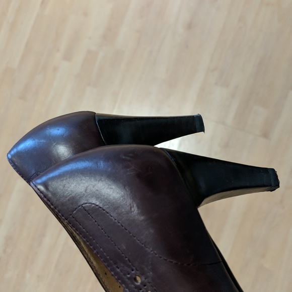 Celine burgundy-brown leather classic pumps/shoes, 2 1/2" heal,size 38 - Picture 8 of 11